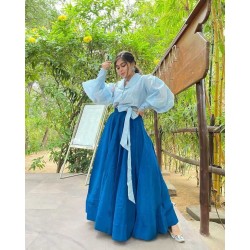 Stylish party wear crop top